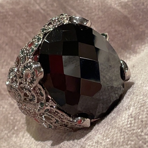 Chunky Cz Black Diamond Statement Ring Peacock design  size 7 NWOTS - Picture 4 of 8